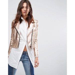 Blank NYC
Women's Pink Rose Gold Metallic Biker Jacket